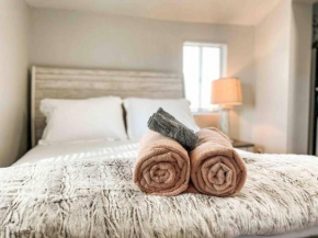 New 1BR Apartment in Heart of Downtown Pueblo!
